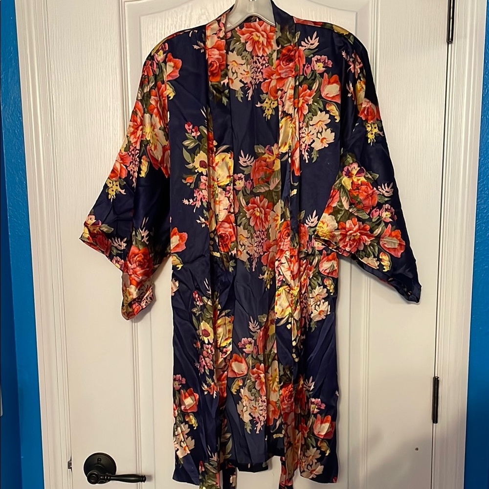 Floral Kimono Robe - Great for Bridal or Boudoir
